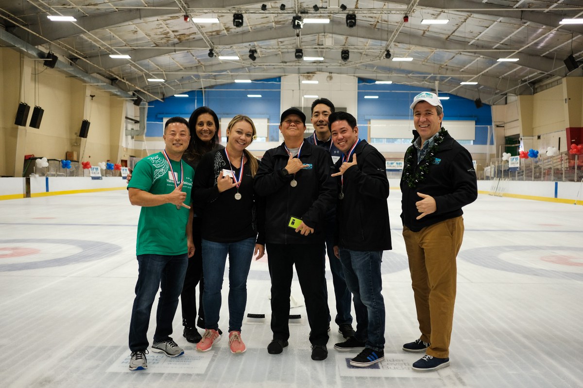 2018 curling group photo