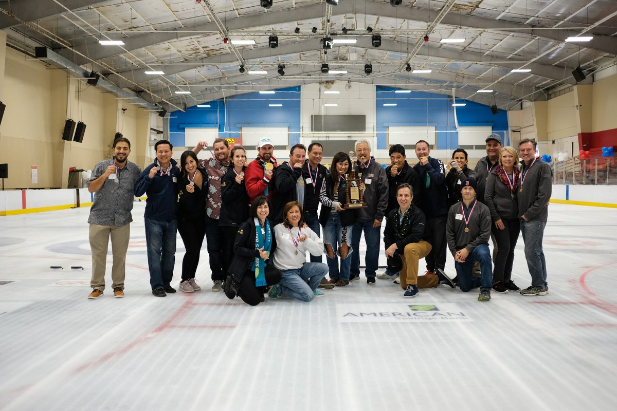 2018 curling group photo