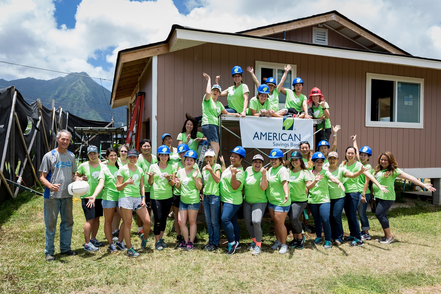 American Savings Bank Wahine Help Build New Habitat Home