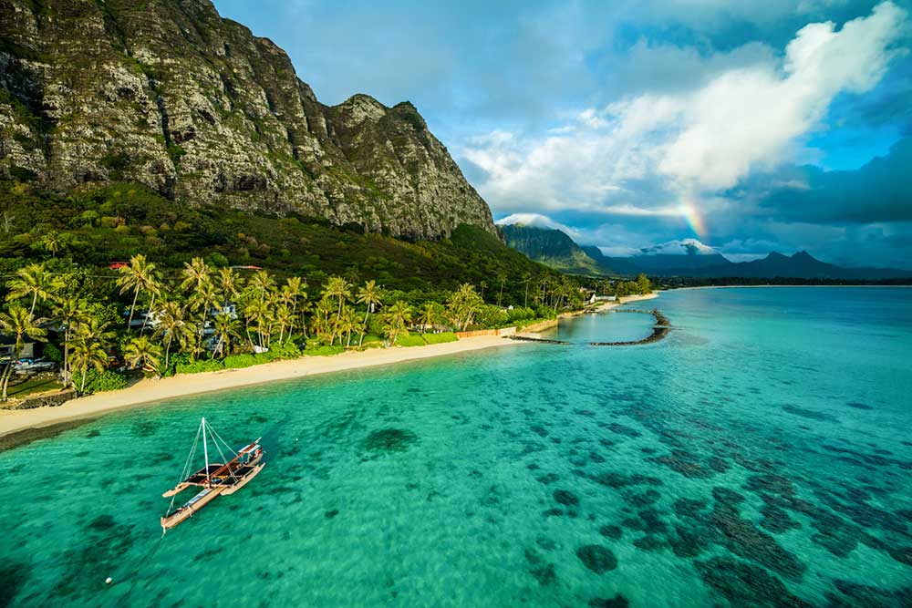 Cameron Brooks' Waimanalo Canoe Art