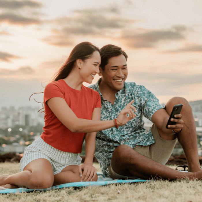 couple on phone