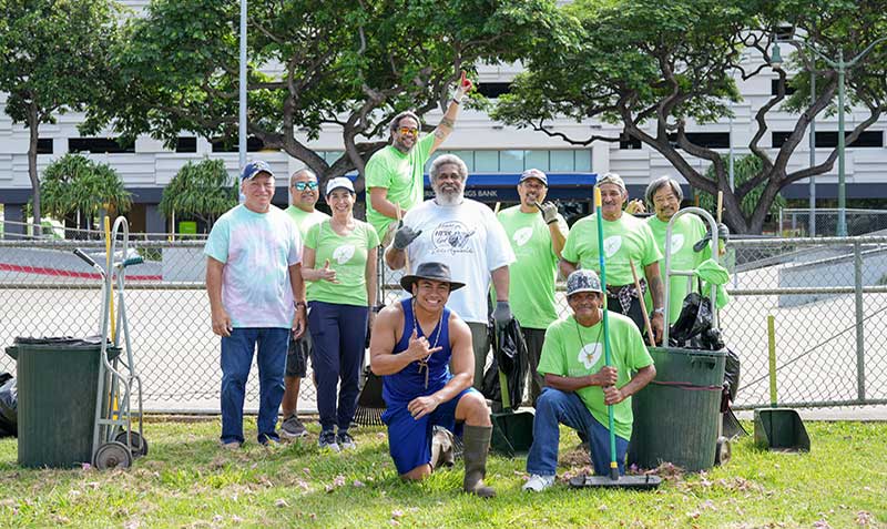 The community coming together to clean up Aala Park