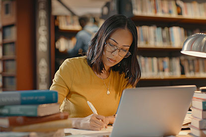 Student in library