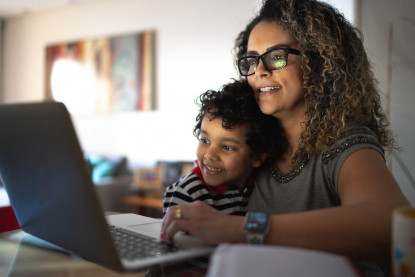 Online Banking vs. Traditional Banking Thumbnail